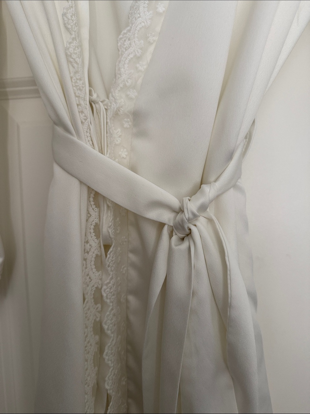 Bridal Robe - Picture 3 of 5